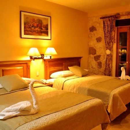 Mallorca Hotel & Suites Канкун Екстериор снимка