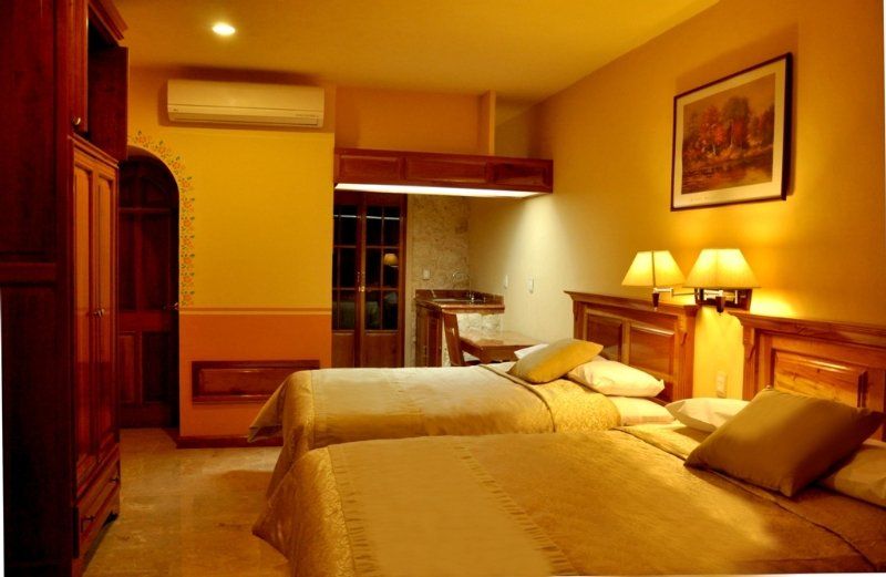 Mallorca Hotel & Suites Канкун Екстериор снимка
